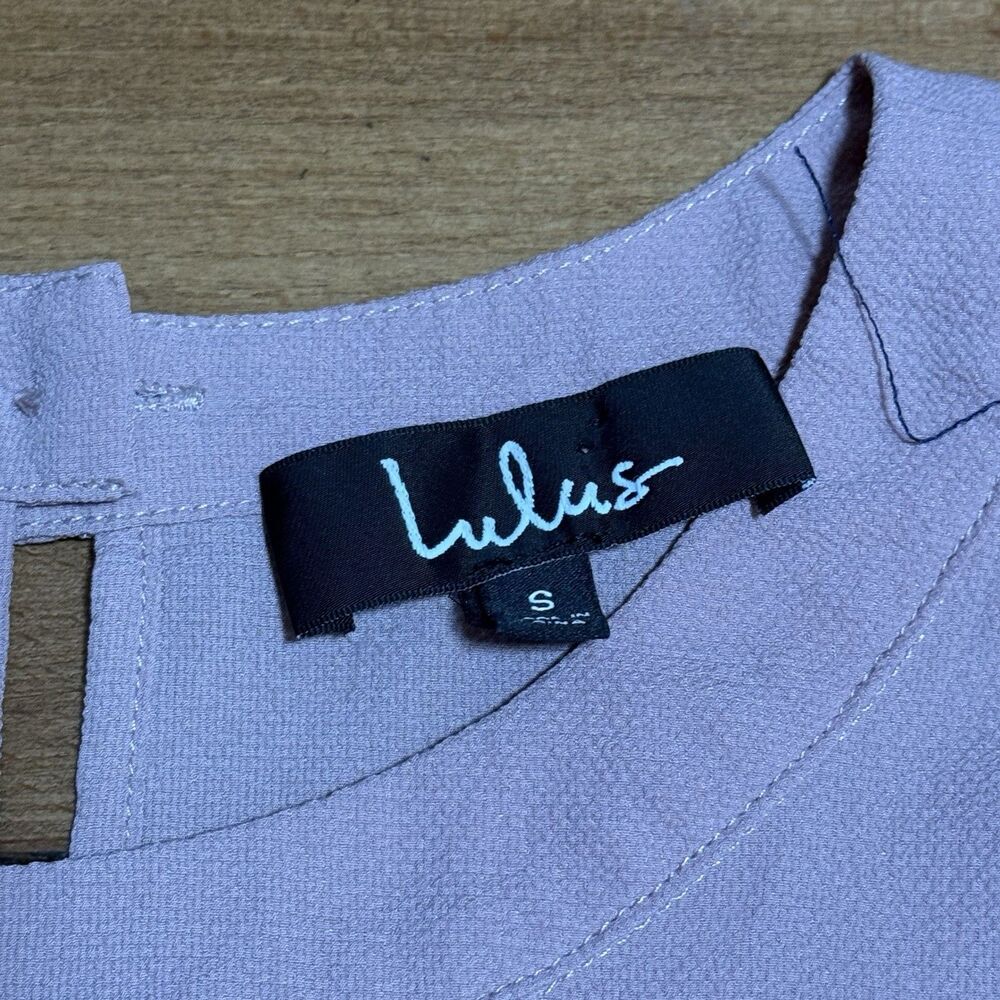 Lulus Lisa Marie Mauve embroidered sleeve blouse Size‎ Small - Picture 9 of 9
